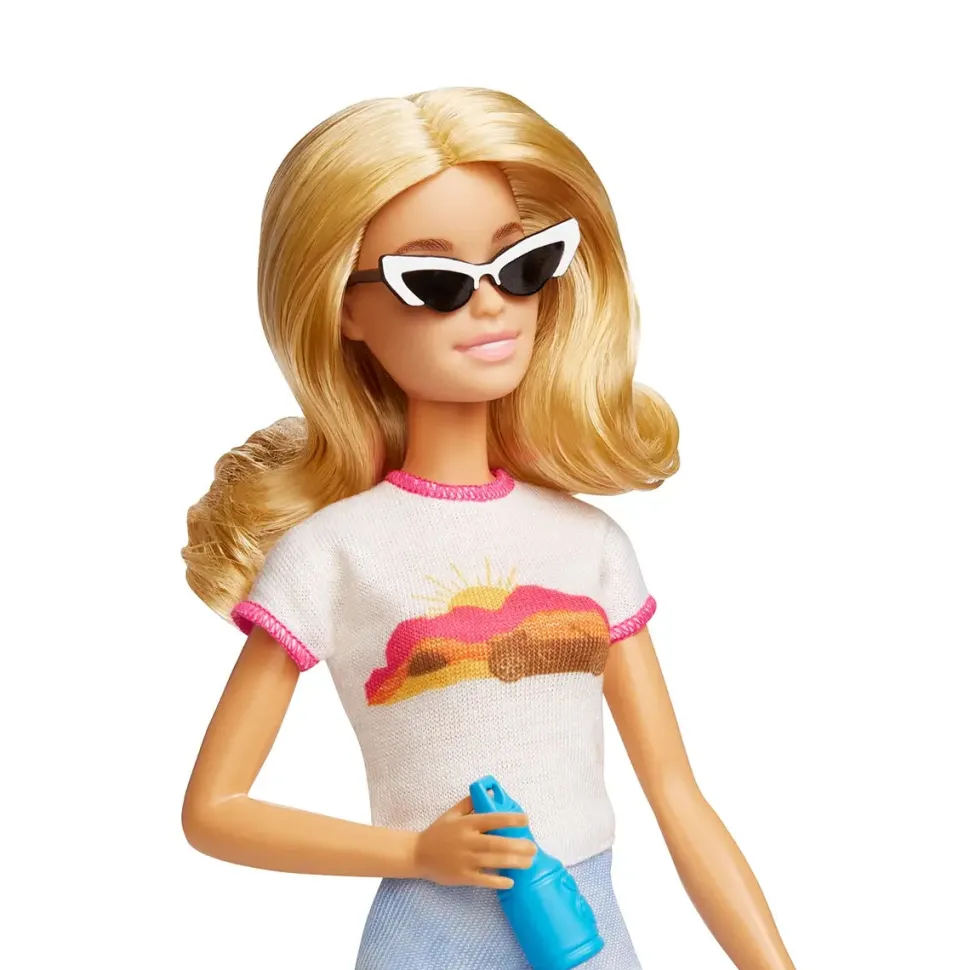 Barbie Adventures Malibu Travel Doll and Acessory Play Set