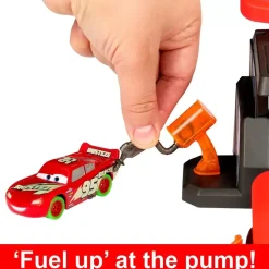 Disney and Pixar Cars Glow Racers Launch&Criss-Cross Glow Race Plays