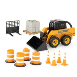 ERTL Big Farm 1:16 John Deere Big Farm Skid Steer Set with Barrels And Cones