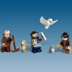 LEGO® Harry Potter™ Hogwarts™ Castle Owlery Building Set (76430)