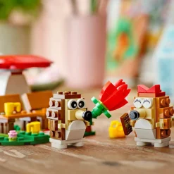 LEGO® Iconic Hedgehog Picnic Date Building Kit 40711