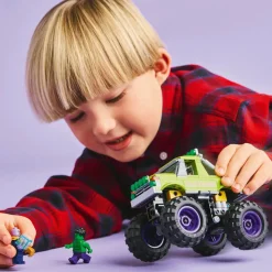 LEGO® Marvel The Hulk Truck vs. Thanos 229 Piece Building Kit (76312)