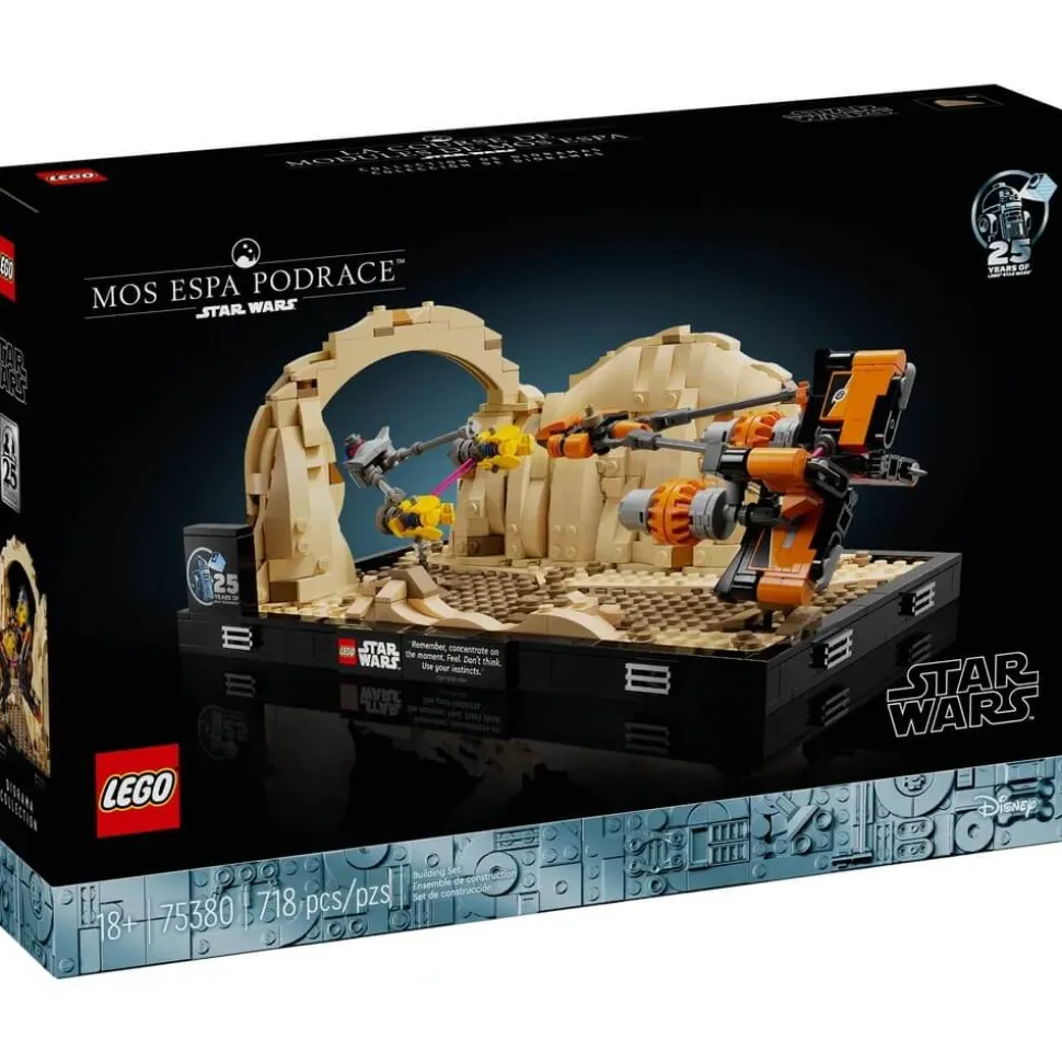 LEGO® Star Wars™ Mos Espa Podrace™ Diorama 718 Piece Building Set (753