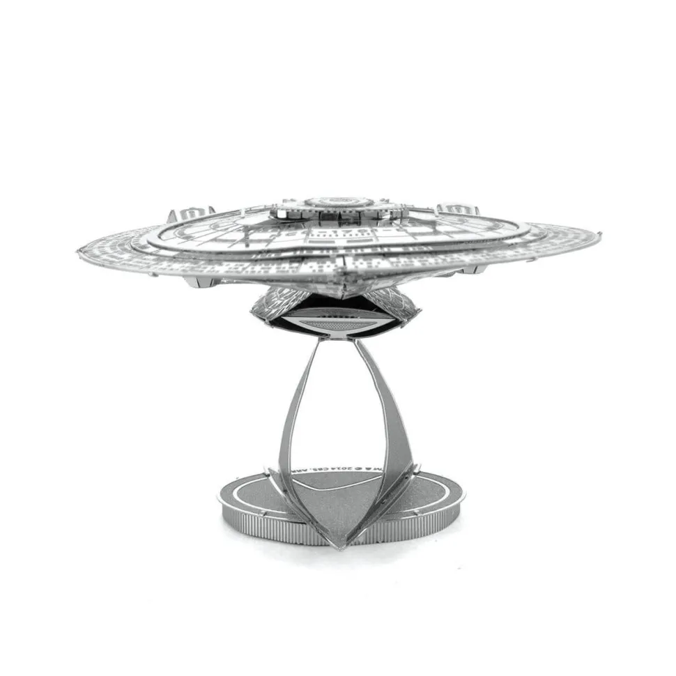 Metal Earth Star Trek USS Enterprise-D Model Kit