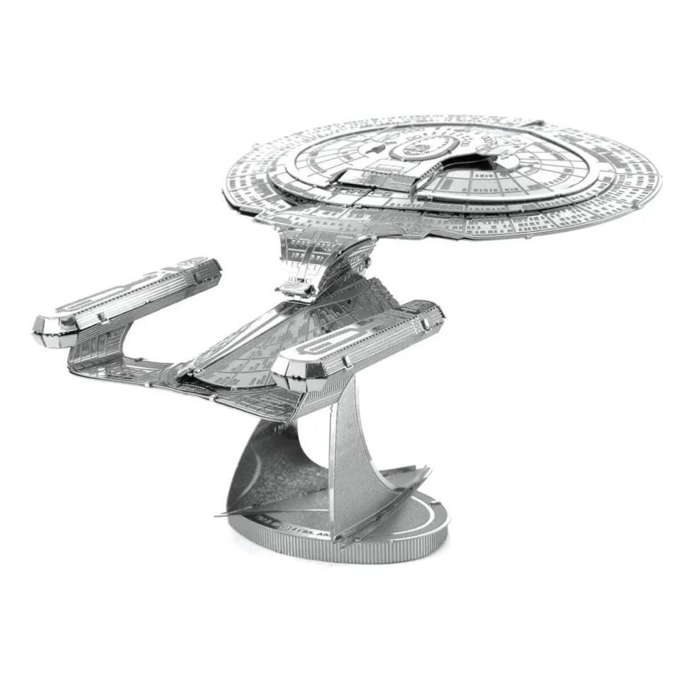 Metal Earth Star Trek USS Enterprise-D Model Kit